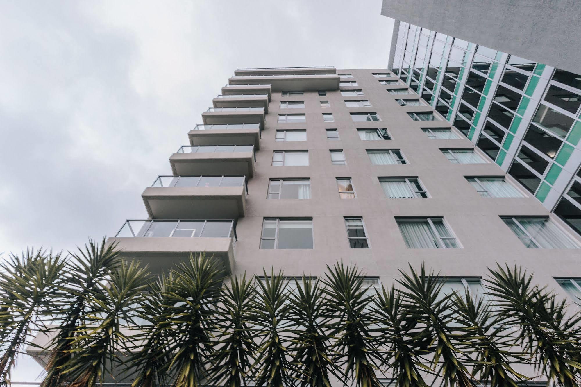 Newcastle Central Plaza Apartment Hotel Official Exteriör bild
